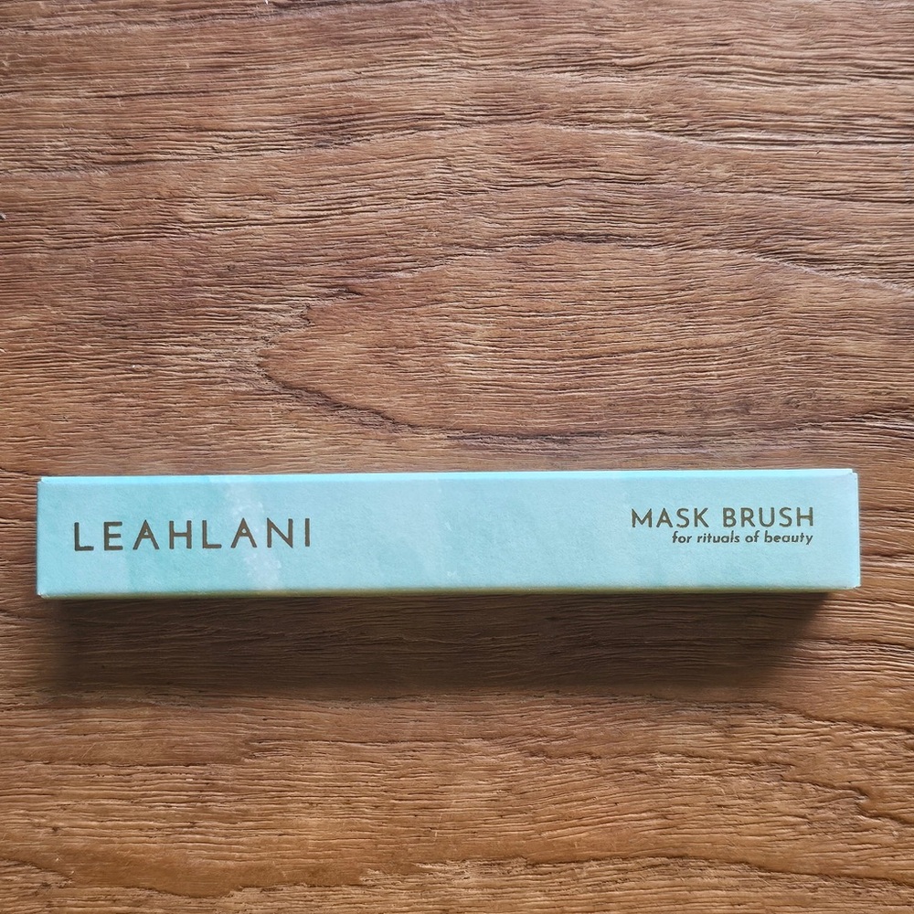Leahlani Mask Brush